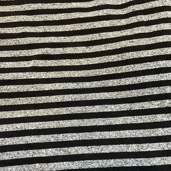 Tees by Tina like new dress - Picture 4 of 4